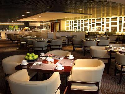上海中航泊悦酒店（中国国际航空公司） 5*